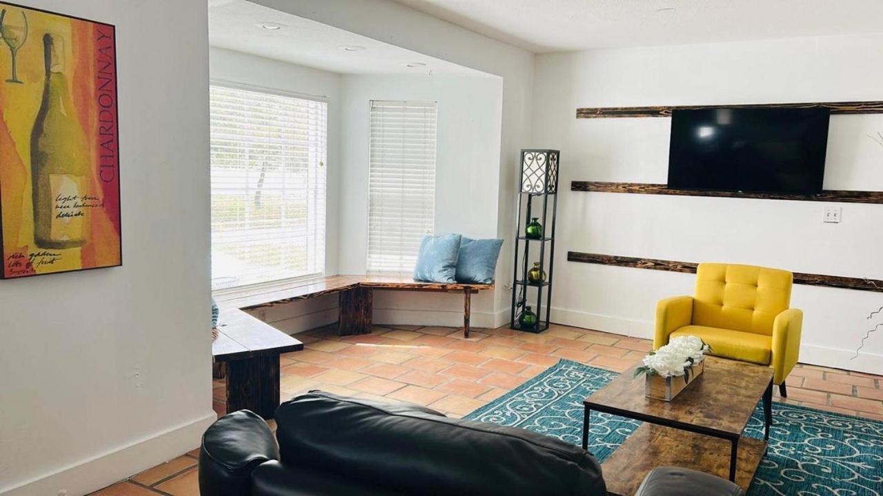 Mi Casa Es Tu Casa, Midtown #2 Apartment Тампа Екстериор снимка