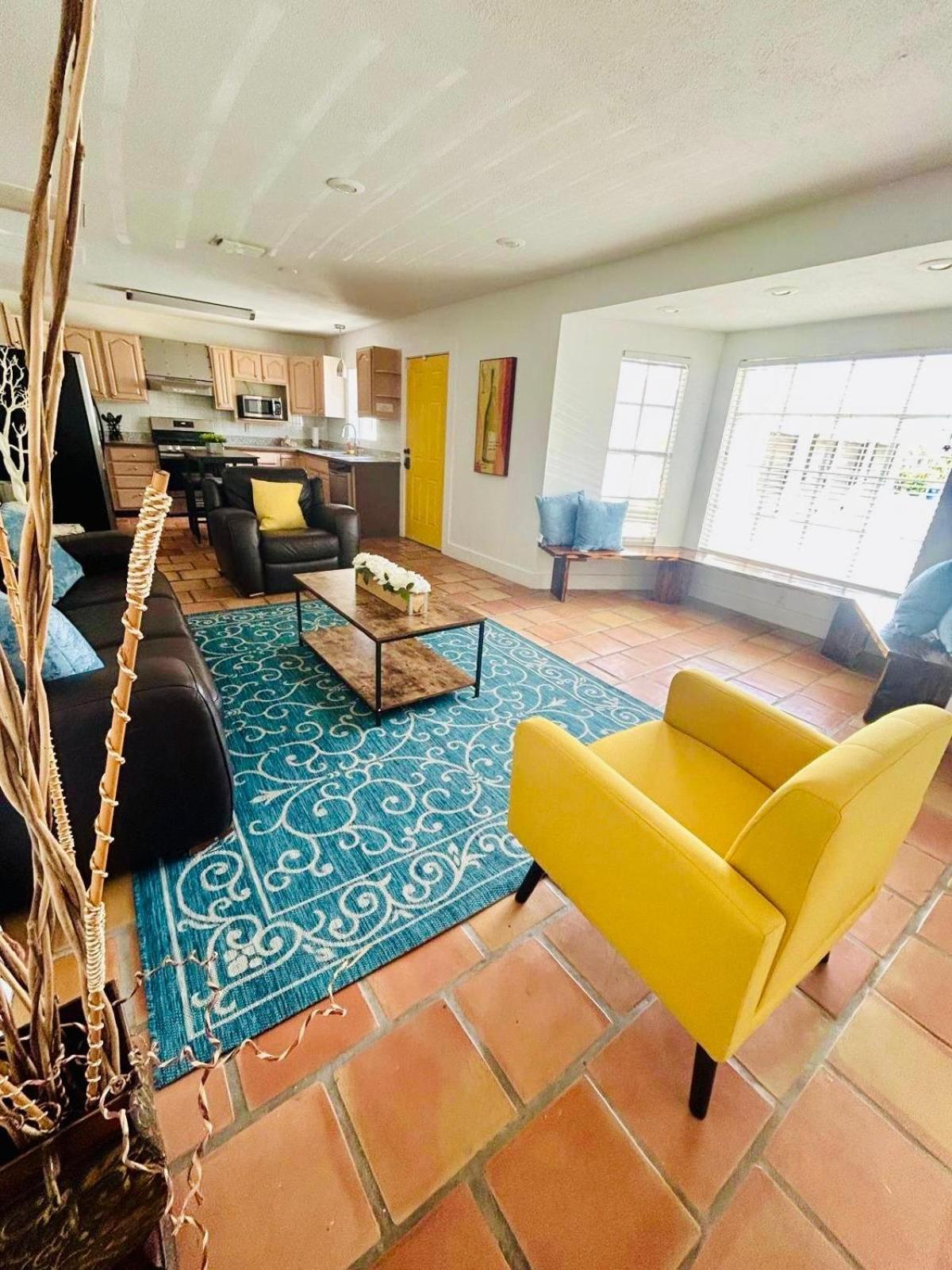 Mi Casa Es Tu Casa, Midtown #2 Apartment Тампа Екстериор снимка