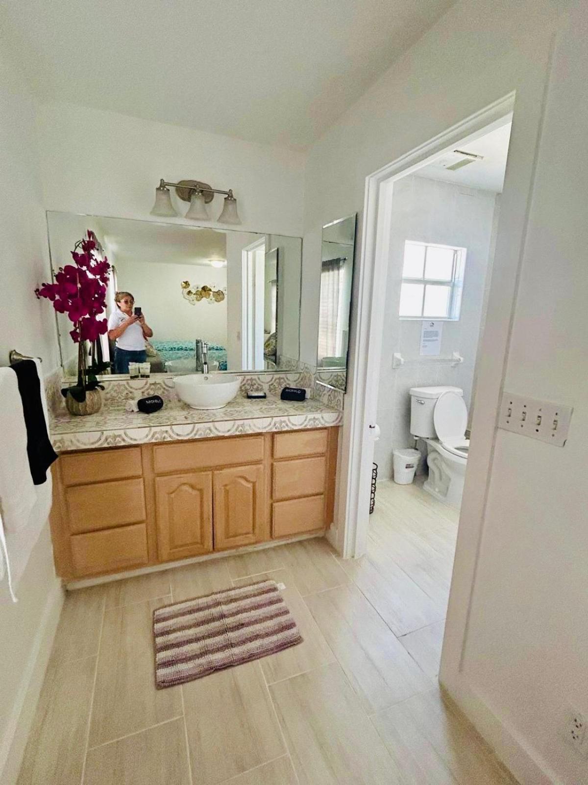 Mi Casa Es Tu Casa, Midtown #2 Apartment Тампа Екстериор снимка